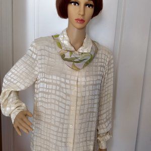 Jones New York 100% silk cream blouse 10